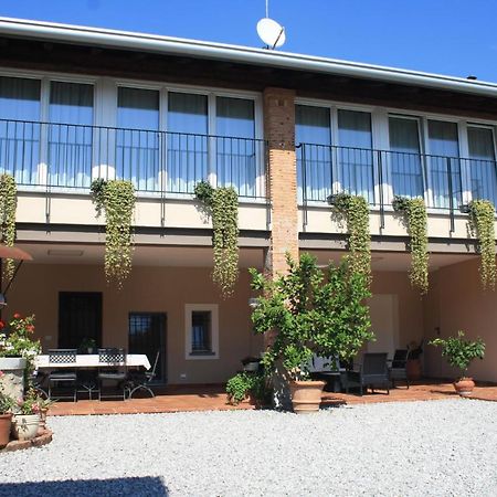 Cascina San Martino Bed and Breakfast Passirano Eksteriør billede