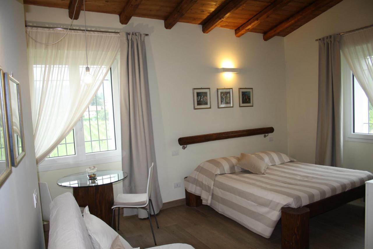 Cascina San Martino Bed and Breakfast Passirano Eksteriør billede